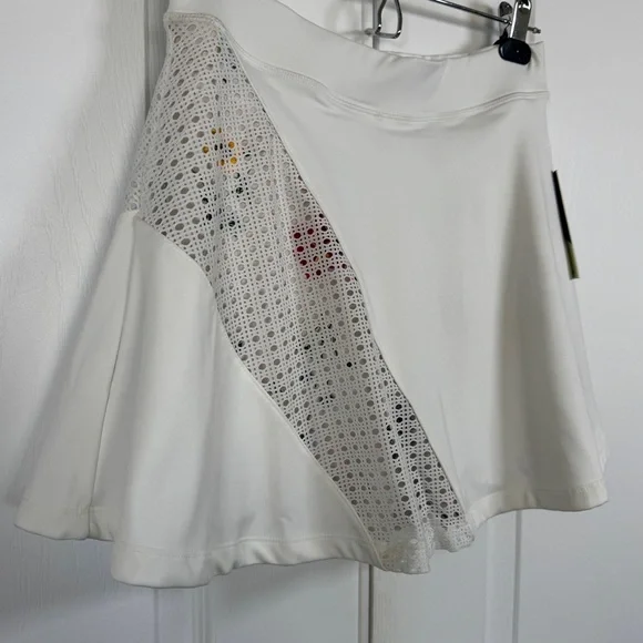 NWT Tuckernuck Tnuck Sport Naomi Tennis Skirt White Fresh Buds Floral Small - Picture 4 of 7